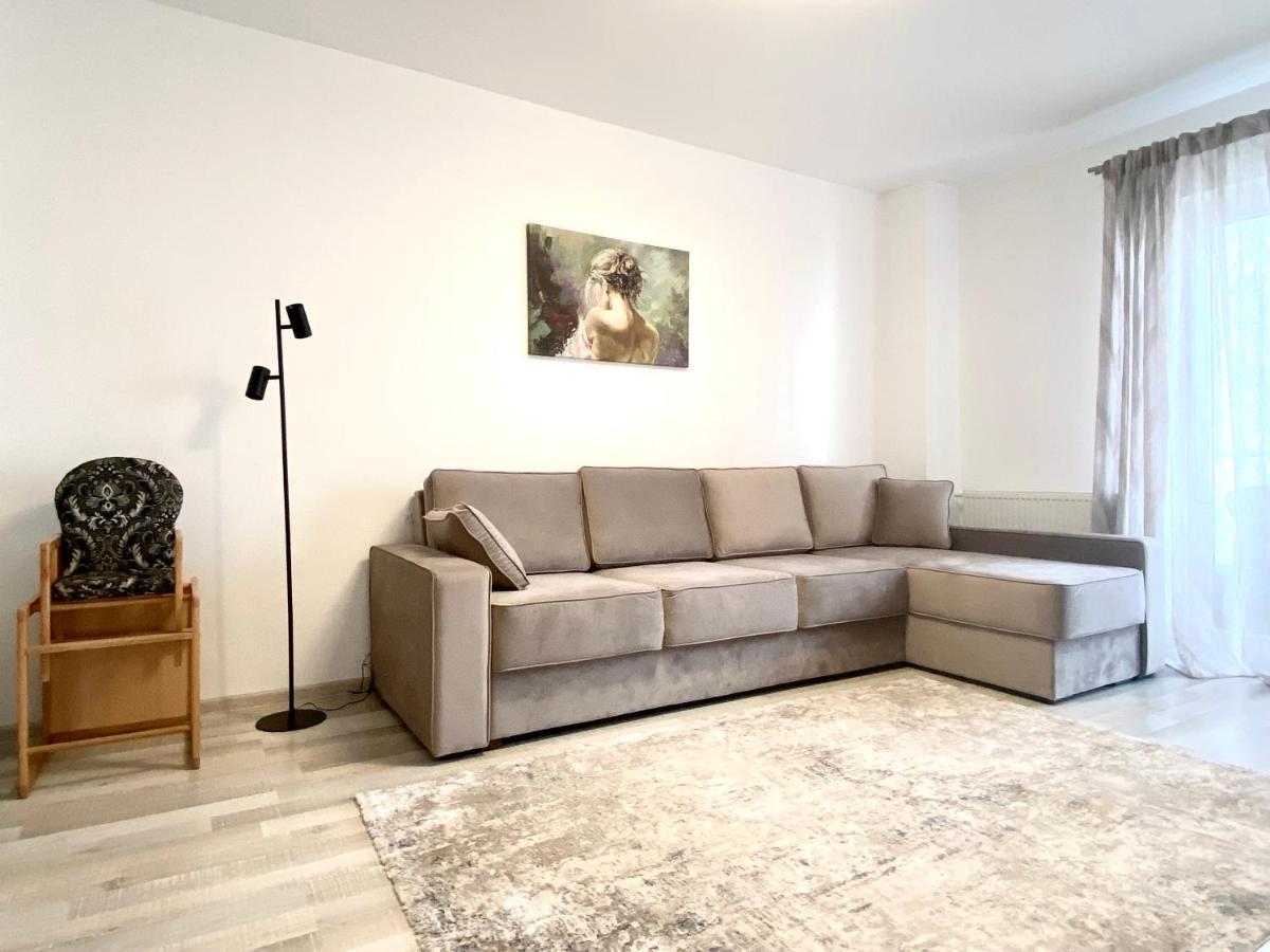 Daria'S Apartment Brasov Luaran gambar